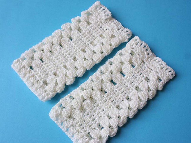 Crochet Puff Stitch Fingerless Gloves Pattern
