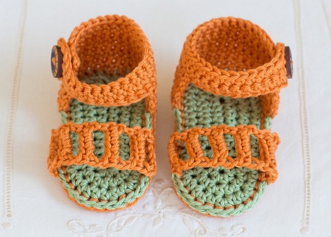 Honeysuckle Baby Sandals Crochet Pattern
