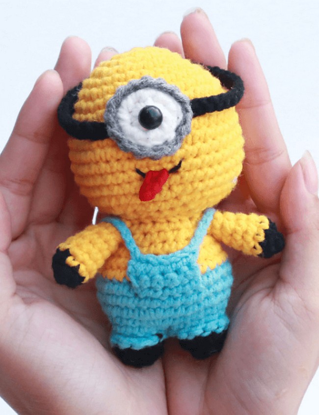 Crochet Amigurumi Little Minion Pattern