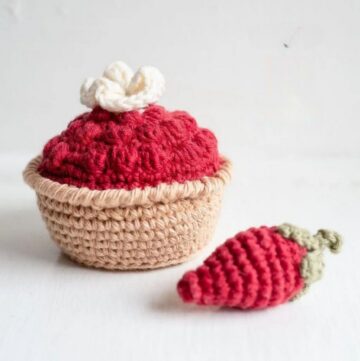 Crochet Red Chilli Pie Pattern