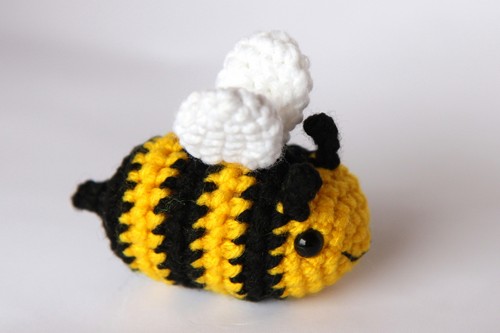 Crochet Small Bee Pattern