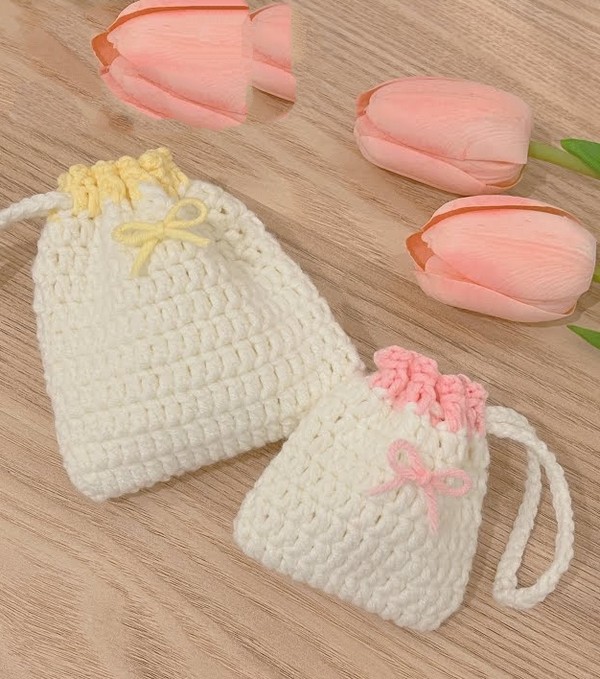 Crochet Drawstring Pouch