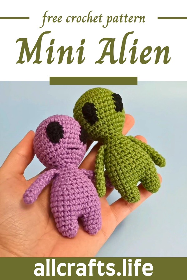 Crochet Mini Alien