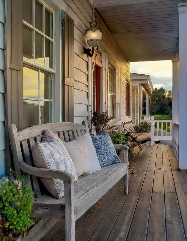 15 Stunning Farmhouse Style Front Porch Ideas - All Crafts