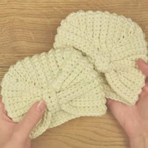 Crochet Easy Baby Hat Pattern (1)